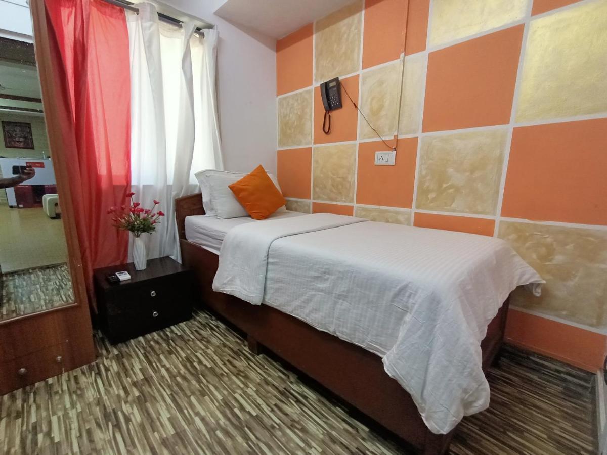 Kalpataru Hometel Bombay Extérieur photo